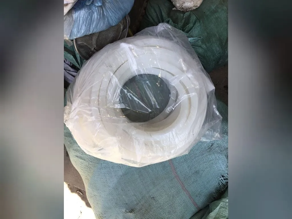 Dây silicon tròn đặc: Cuộn dây silicon trắng trong túi nilon