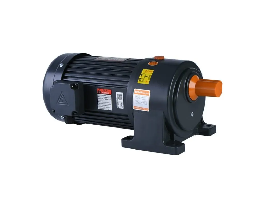 Động cơ giảm tốc: Motor giảm tốc trục thẳng đen có tem nhãn thông số bên hông