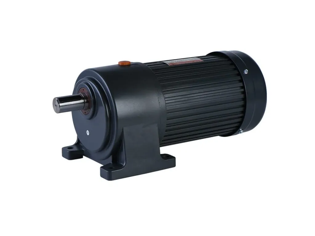 Động cơ giảm tốc: Motor giảm tốc trục thẳng vỏ đen, trục nhỏ nằm ngang