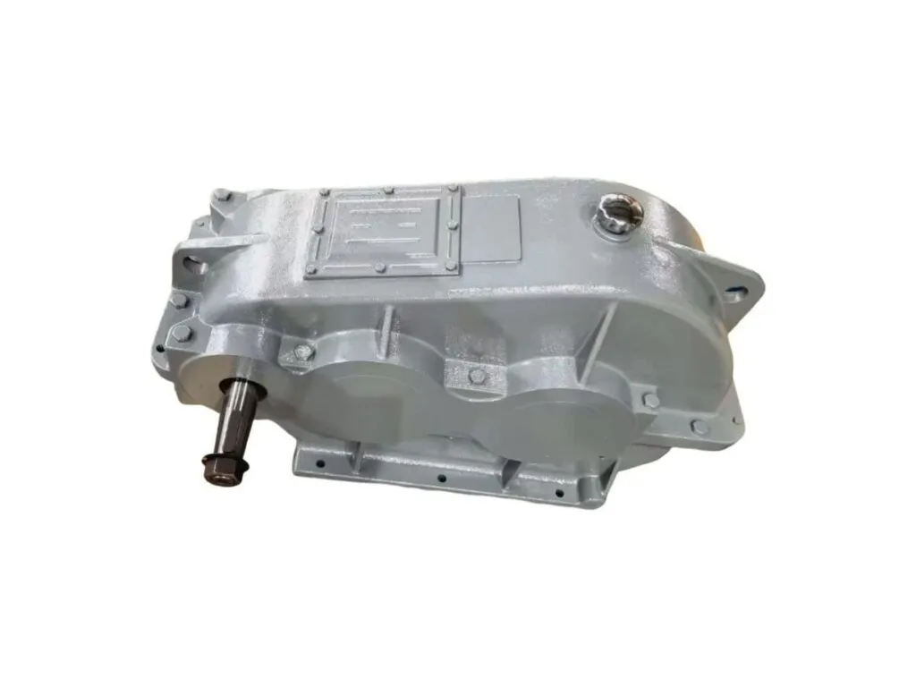 Hộp số giảm tốc bánh răng: Hộp số giảm tốc thân xám bạc có trục vào ra nằm ngang