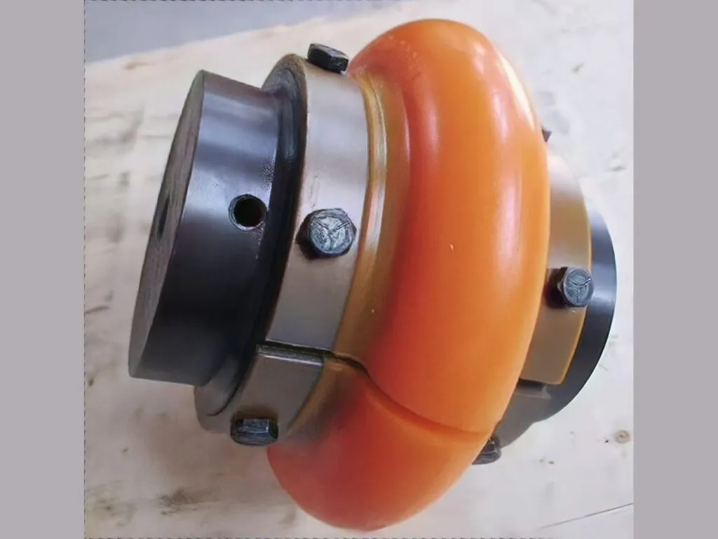 Khớp nối omega: Khớp nối omega cam lắp hai moay-ơ kim loại có vít hãm