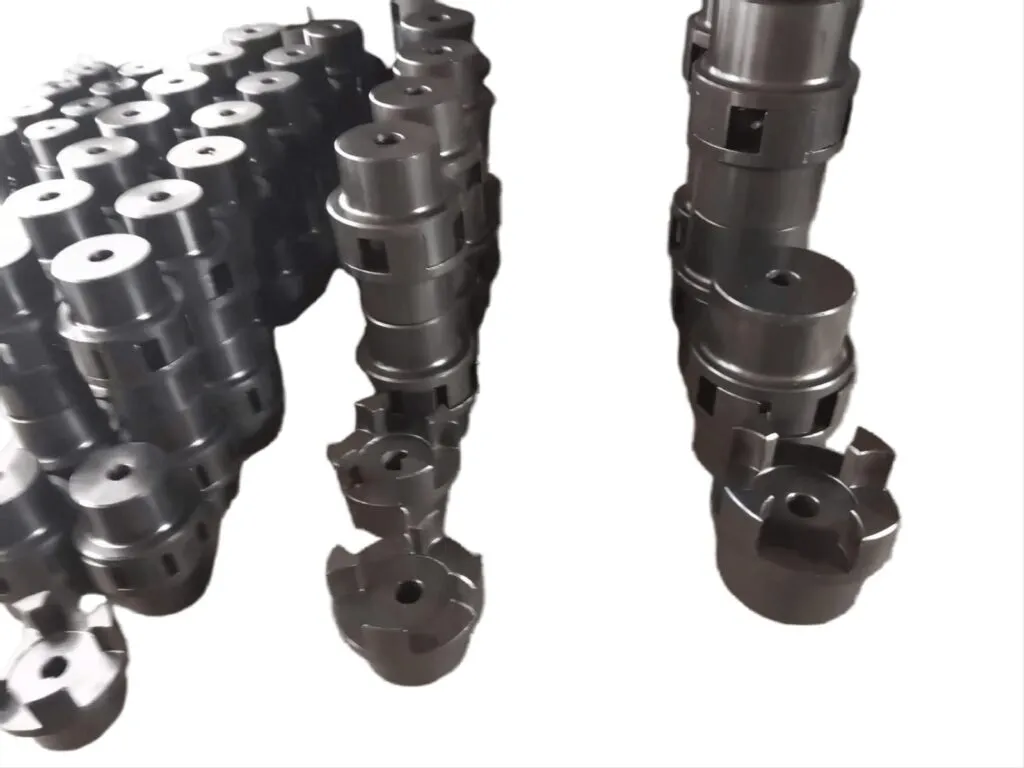 Khớp nối vấu đệm sao: Nhiều moay-ơ khớp nối chấu bằng thép xếp chồng