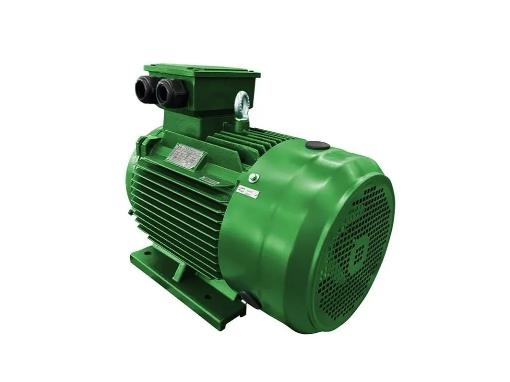 Motor điện 3 pha: Motor điện 3 pha vỏ xanh lá, nắp quạt lưới và hộp đấu dây