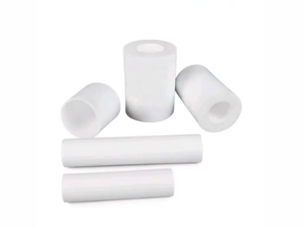 Ống teflon PTFE: Ống teflon trắng đứng và nằm với nhiều độ dài