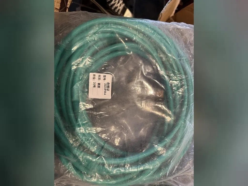 Oring Viton FKM chịu nhiệt, chịu hoá chất: Oring Viton xanh cuộn tròn nhiều vòng trong túi nilon
