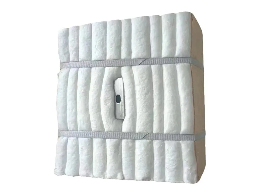 Tấm bông gốm cách nhiệt: Module bông gốm ceramic gấp nếp, có lỗ lắp neo ở giữa