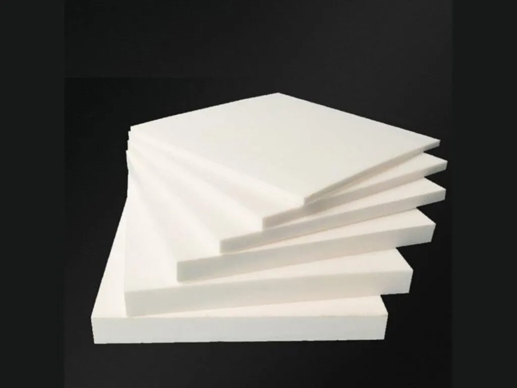 Tấm teflon PTFE: Năm tấm teflon dày mỏng khác nhau xếp bậc thang